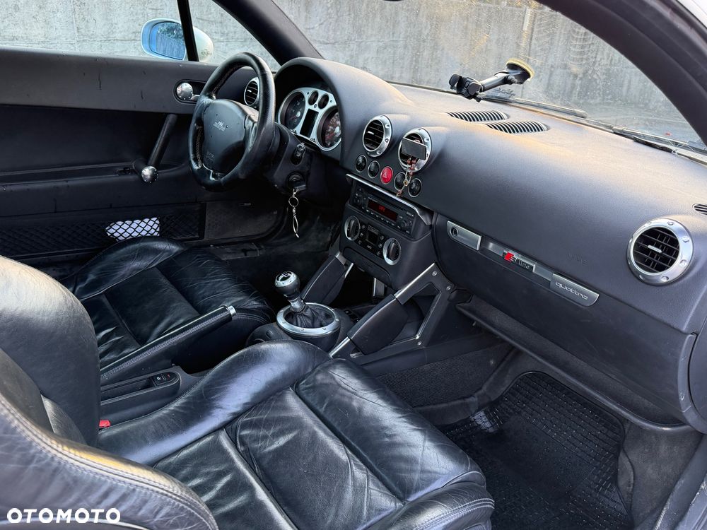 Audi TT Coupé - 11