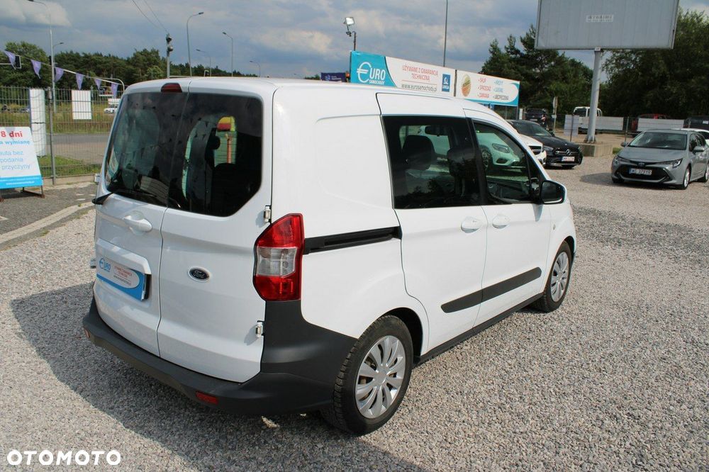 Ford Transit Courier - 6