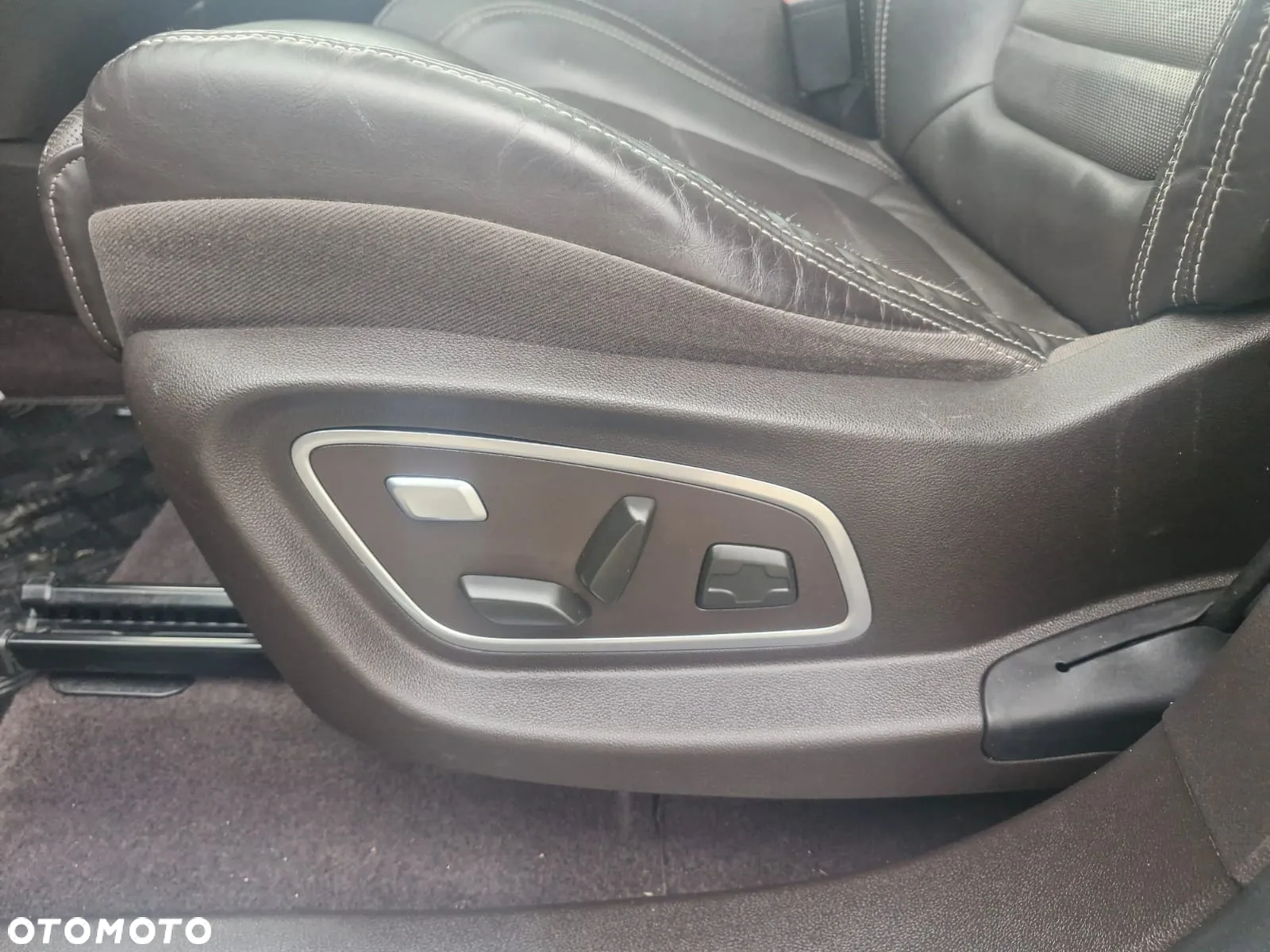Renault Espace 1.8 TCe FAP Energy Initiale Paris EDC - 27