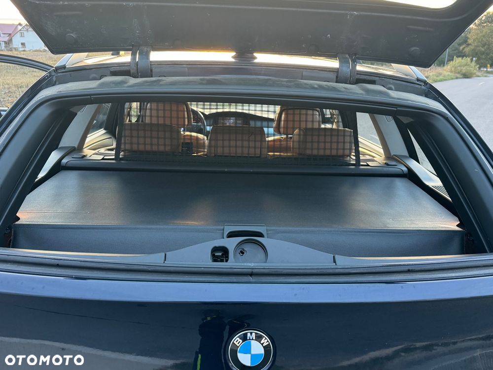 BMW Seria 5 - 29