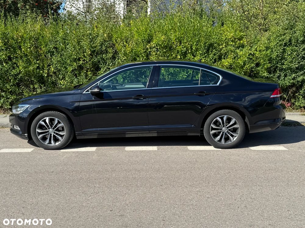 Volkswagen Passat - 2
