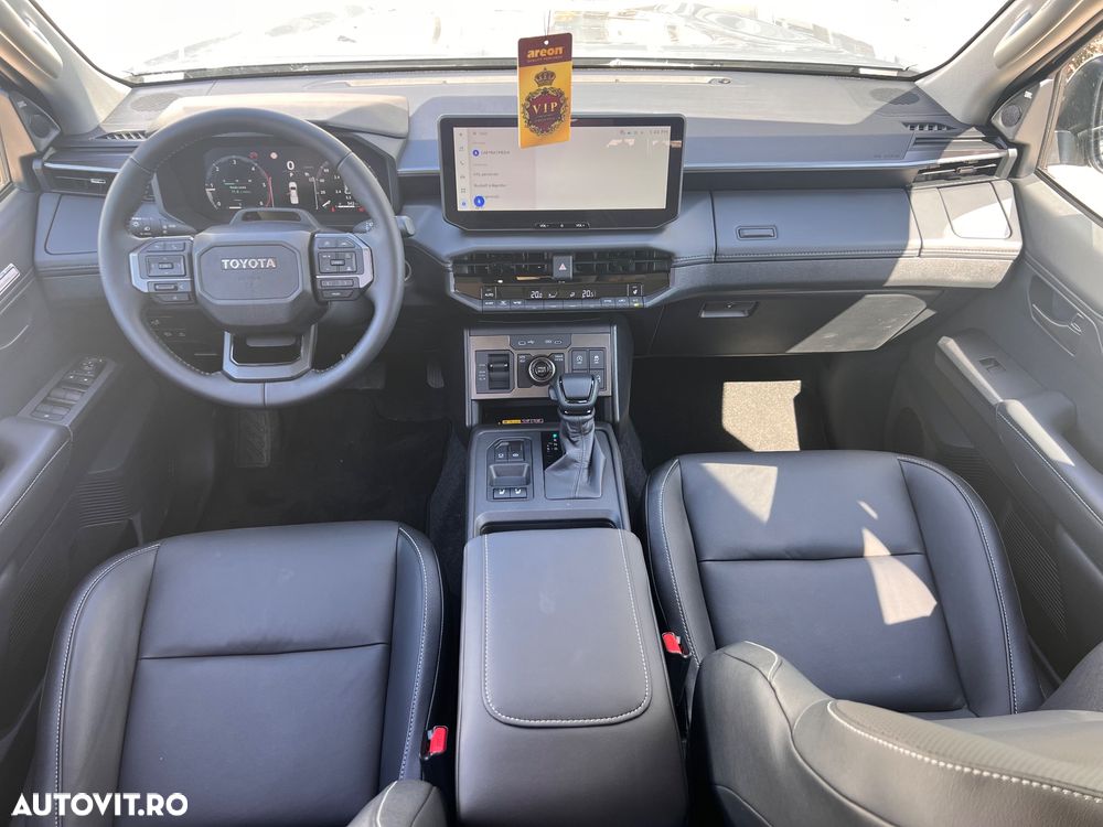 Toyota Hilux - 13