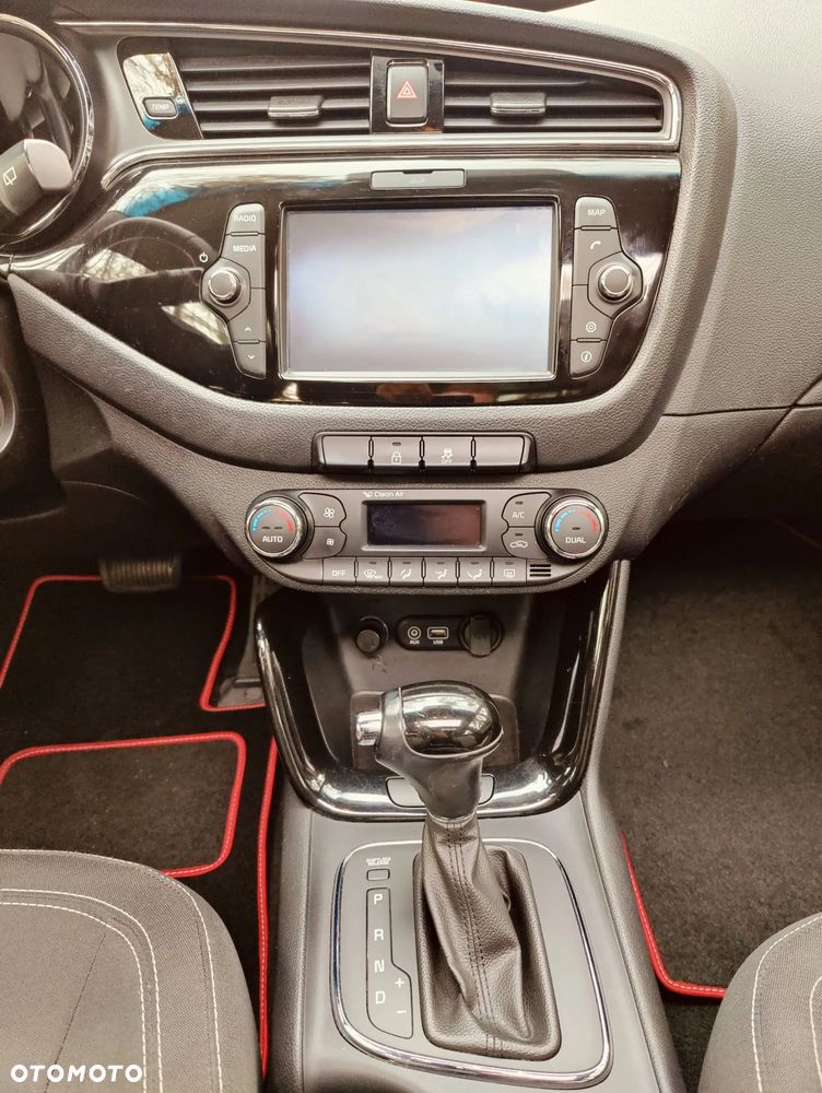 Kia Ceed Cee'd 1.6 CRDi L Business Line DCT - 12