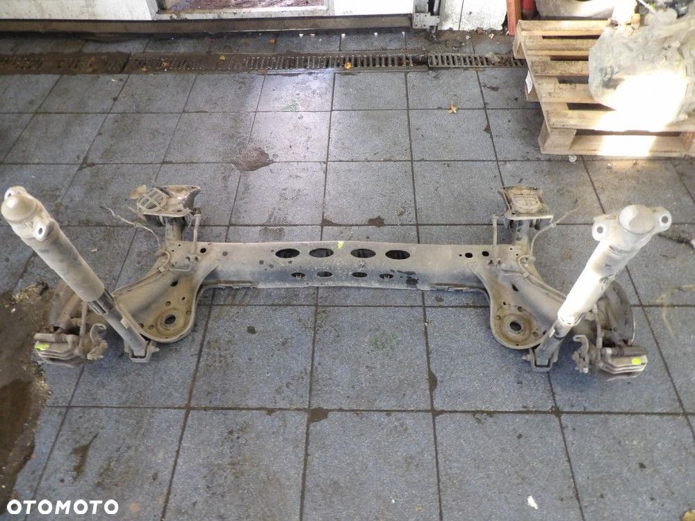 SKODA SCALA 1.5TSI OŚ TYLNA BELKA - 1