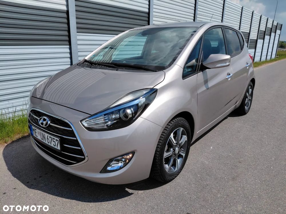 Hyundai ix20 1.4 Premium blue - 1