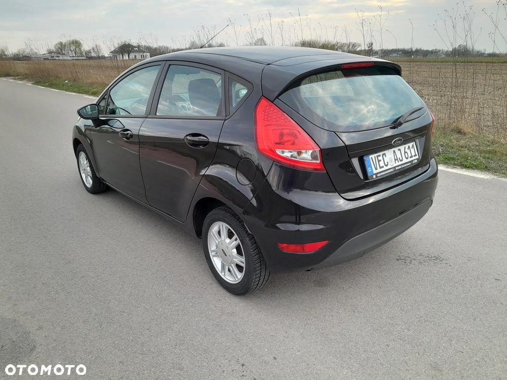 Ford Fiesta 1.25 Champions Edition - 4
