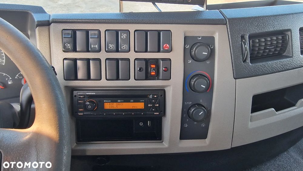 Volvo FE 260 4x2 Hds HIAB 122/11m/Pilot Skrzynia 6m - 34