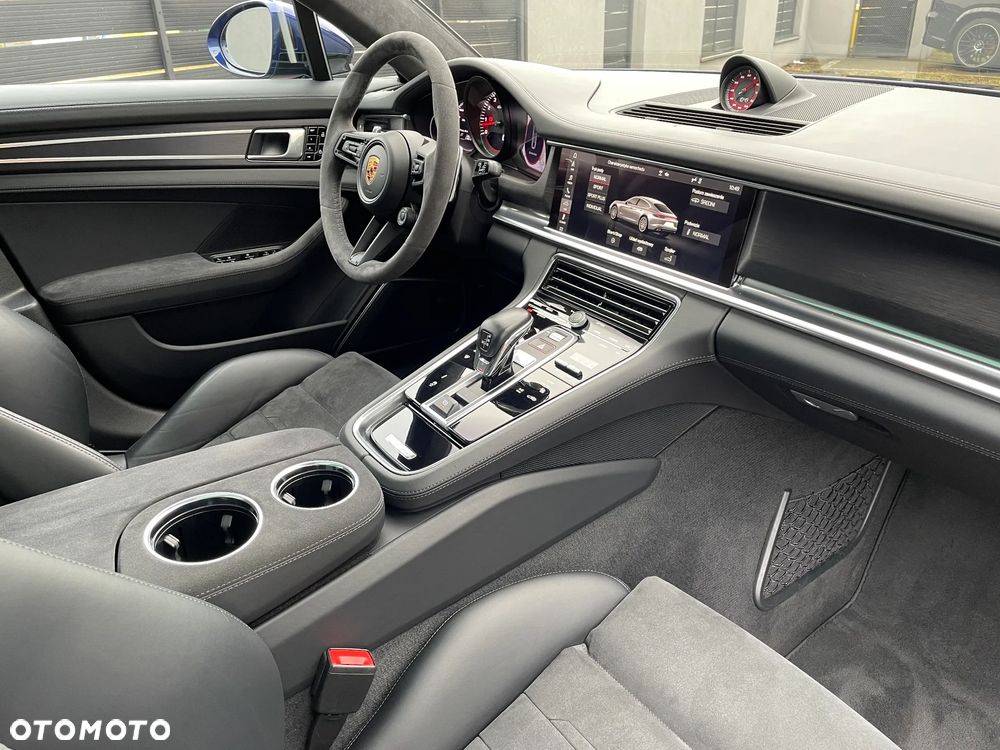 Porsche Panamera - 14