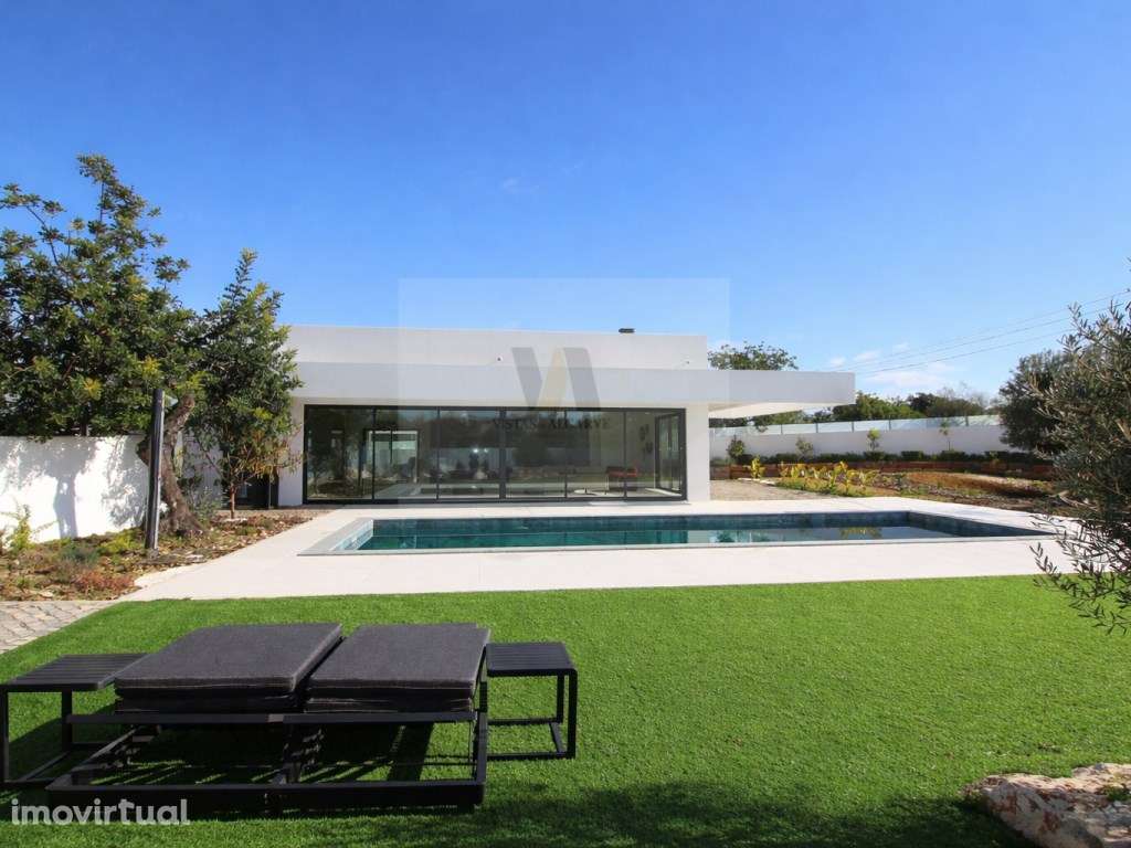 Exclusivo - Moradia de Estilo Contemporâneo com 4 quartos - Grande imagem: 2/30