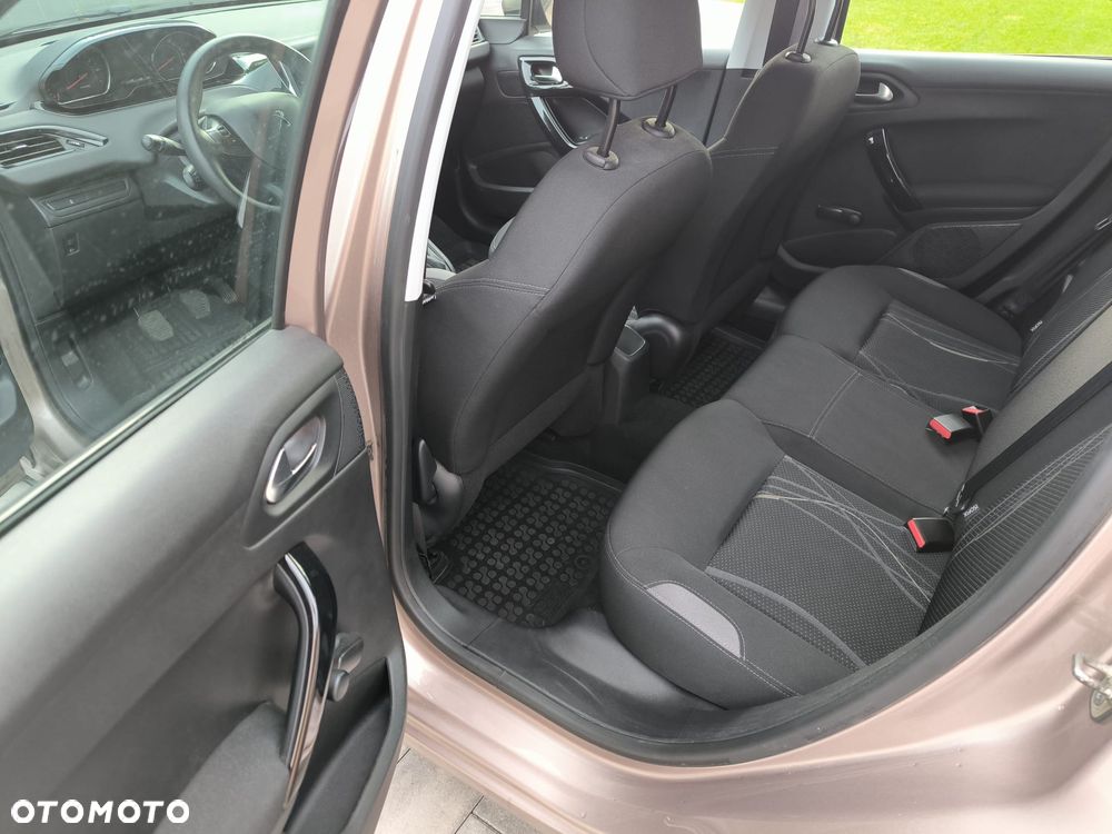 Peugeot 208 1.2 PureTech Active - 7