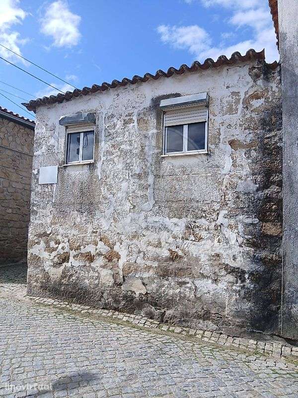 Moradia T2 para venda - Grande imagem: 2/12