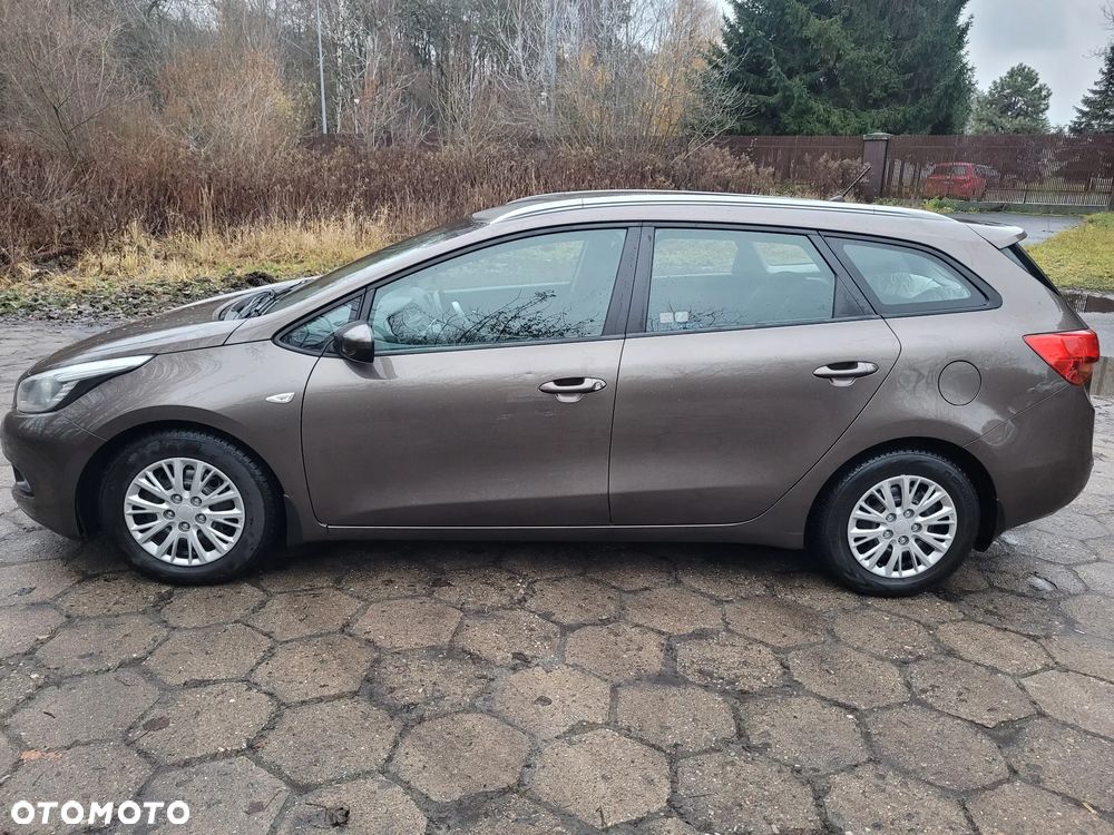 Kia Ceed 1.6 GDI L - 4