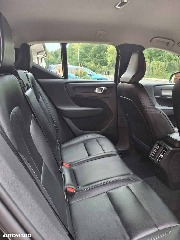 Volvo XC 40 - 5