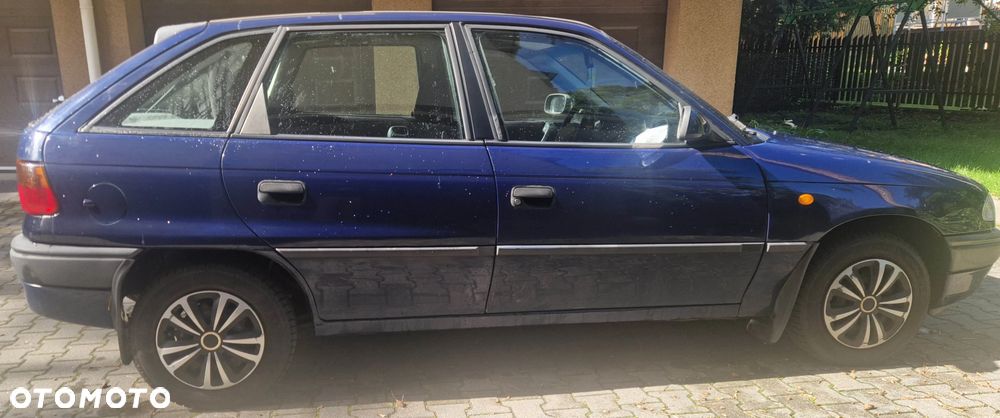 Opel Astra 1.6 - 4