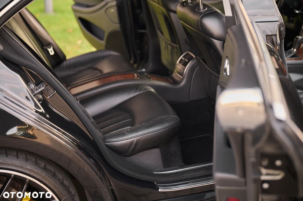 Mercedes-Benz CLS 350 7G-TRONIC - 24