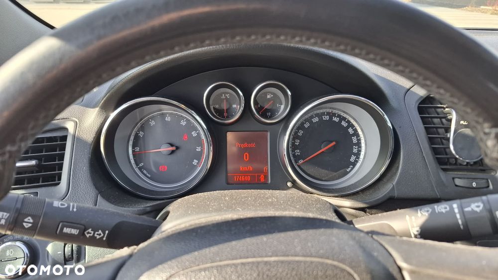 Opel Insignia 2.0 T Sport - 10