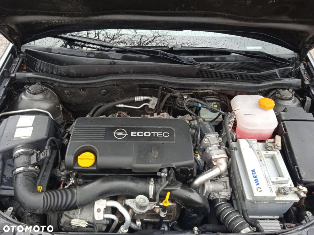 Opel Astra 1.7 CDTI DPF Sport - 2