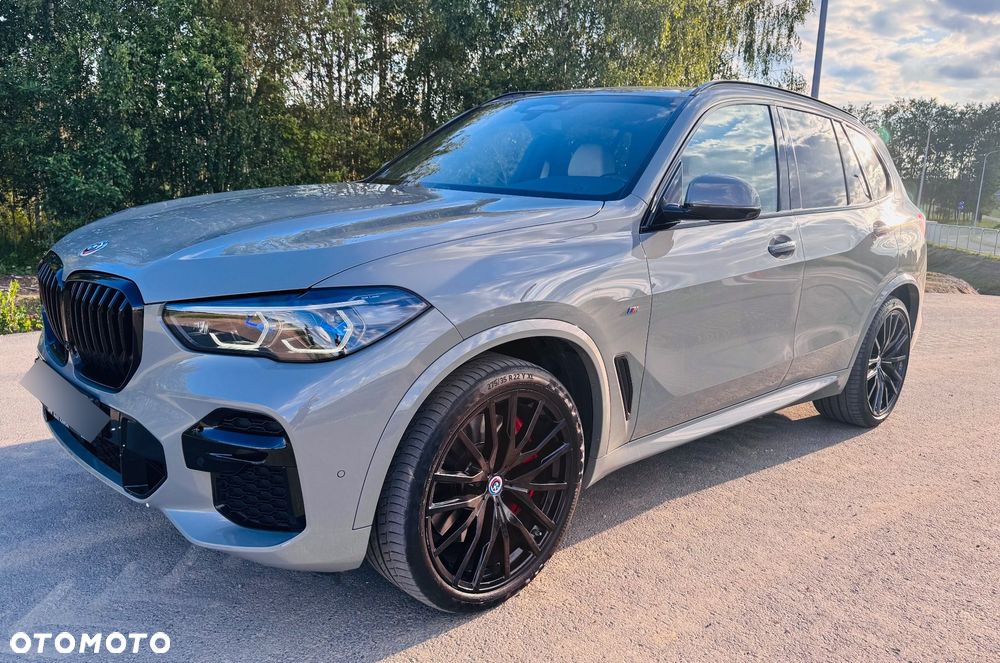 BMW X5 M M50i - 13