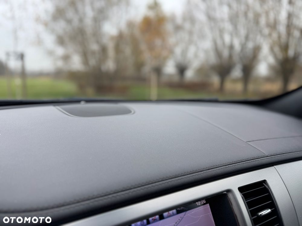 Jaguar XF 3.0 V6 D Premium Luxury - 15