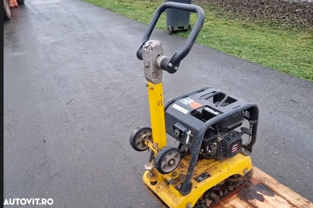 Alta Placa compactoare reversibila Baumax HPV 27/43, 149 kg - 3