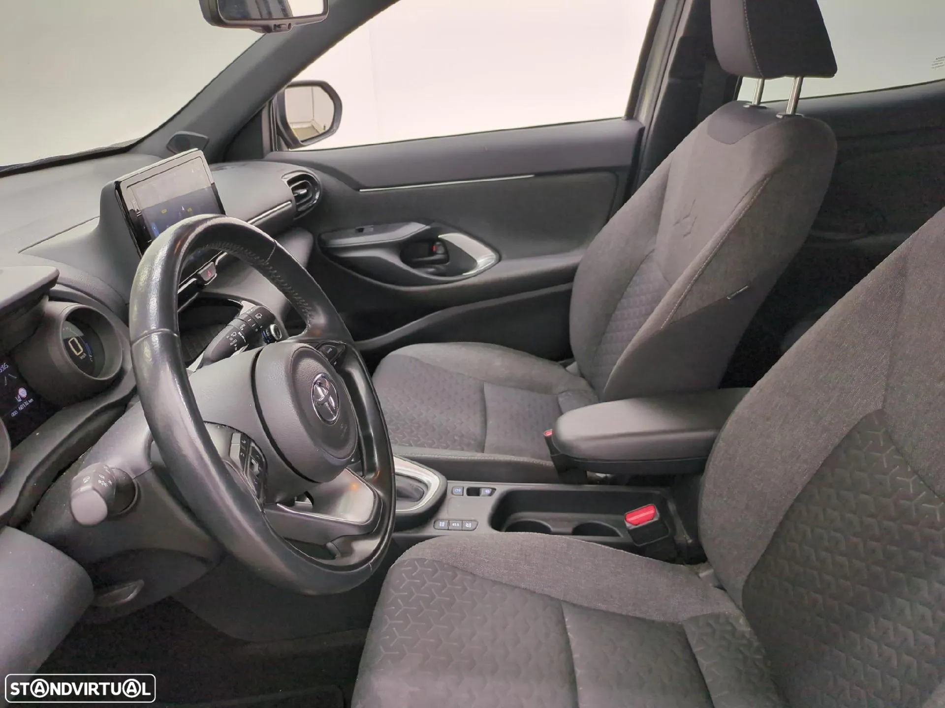 Toyota Yaris Cross 1.5 HDF Exclusive - 8