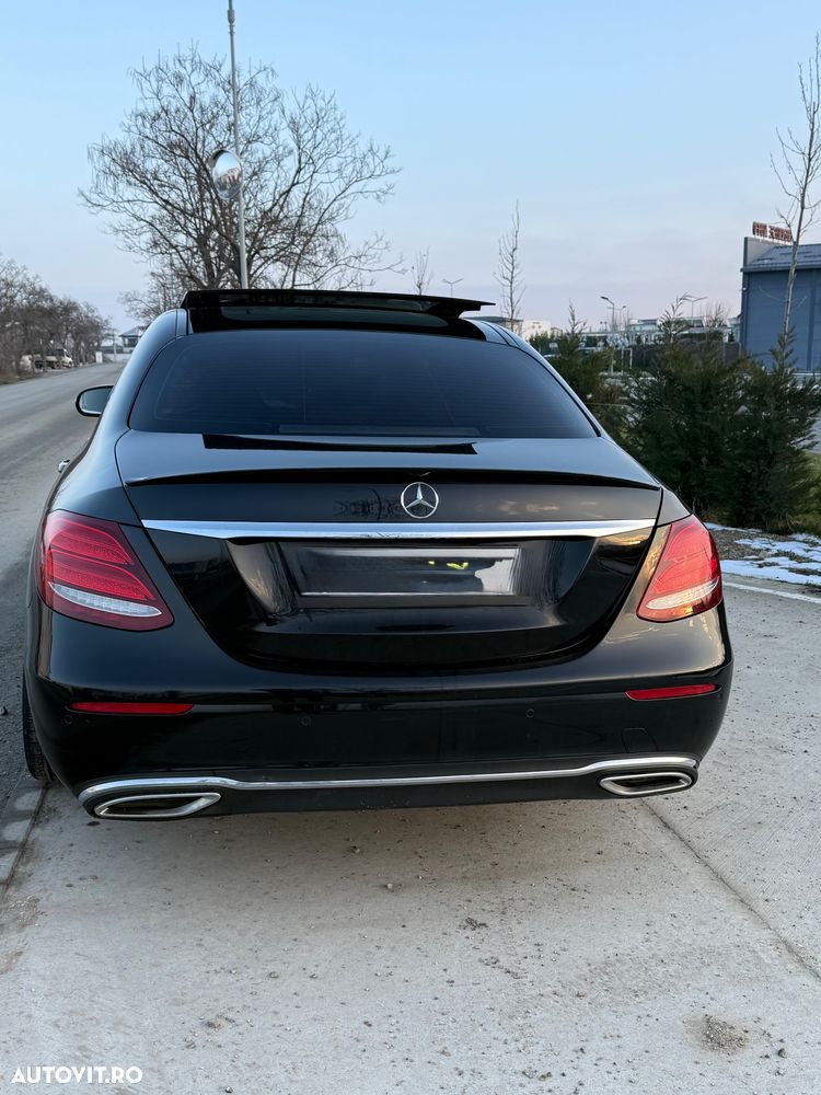 Mercedes-Benz E 220 d 4MATIC 9G-TRONIC Avantgarde - 6