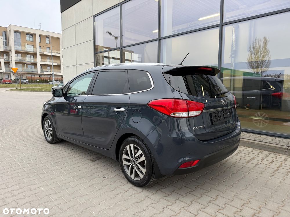 Kia Carens 1.7 CRDi XL 7os - 5