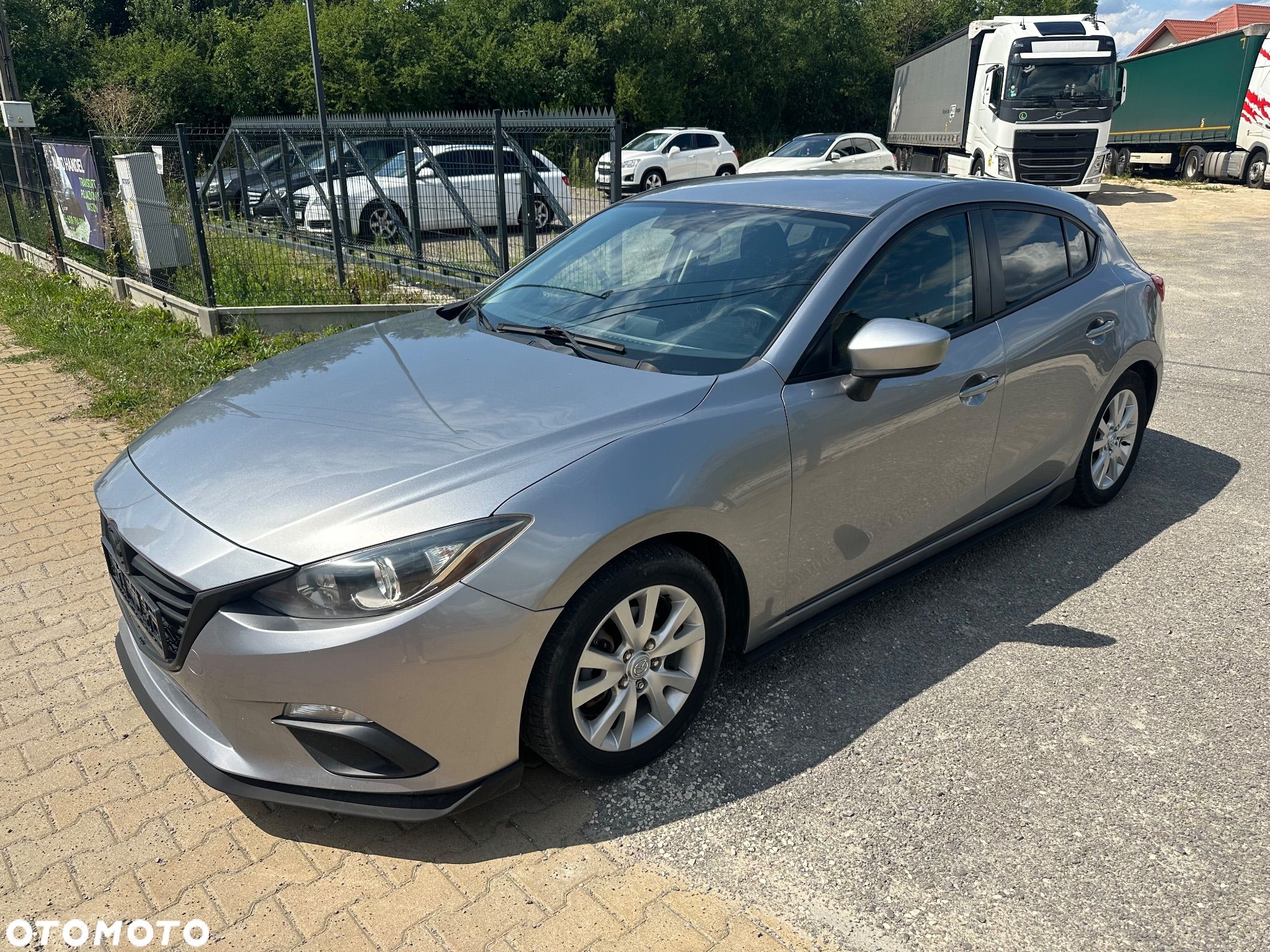 Mazda 3 - 1