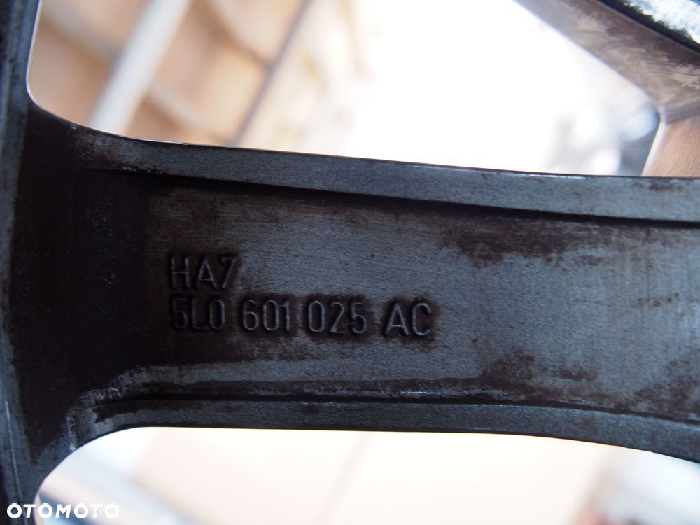 Skoda Yeti Felga 7x17H2 et 45 5x112 - 5