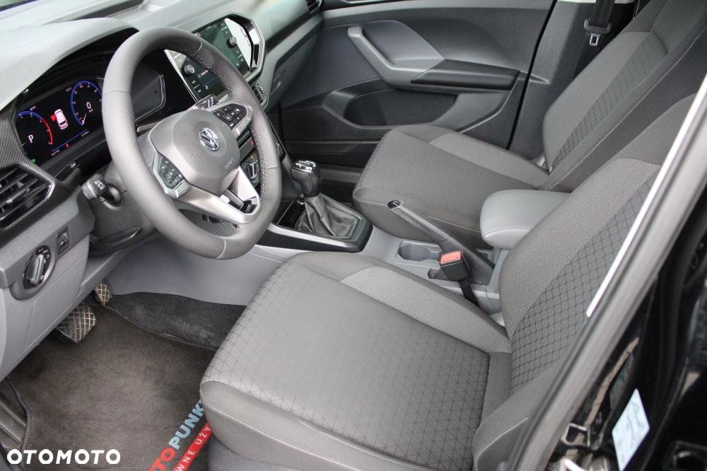 Volkswagen T-Cross - 11