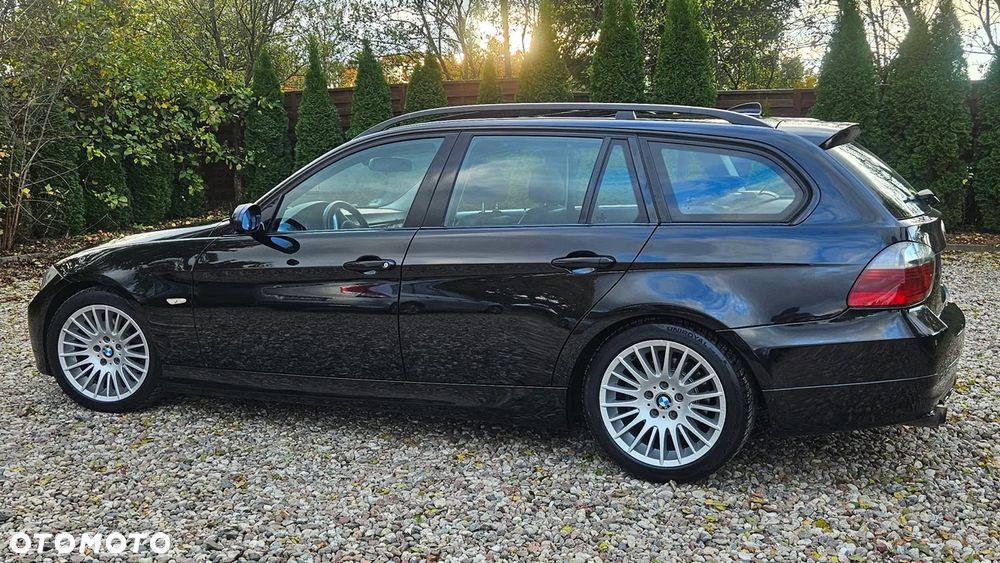 BMW Seria 3 325i Touring - 7