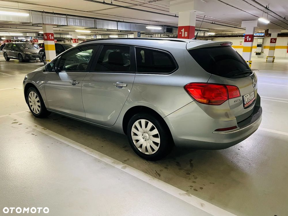 Opel Astra 1.6 Style - 4