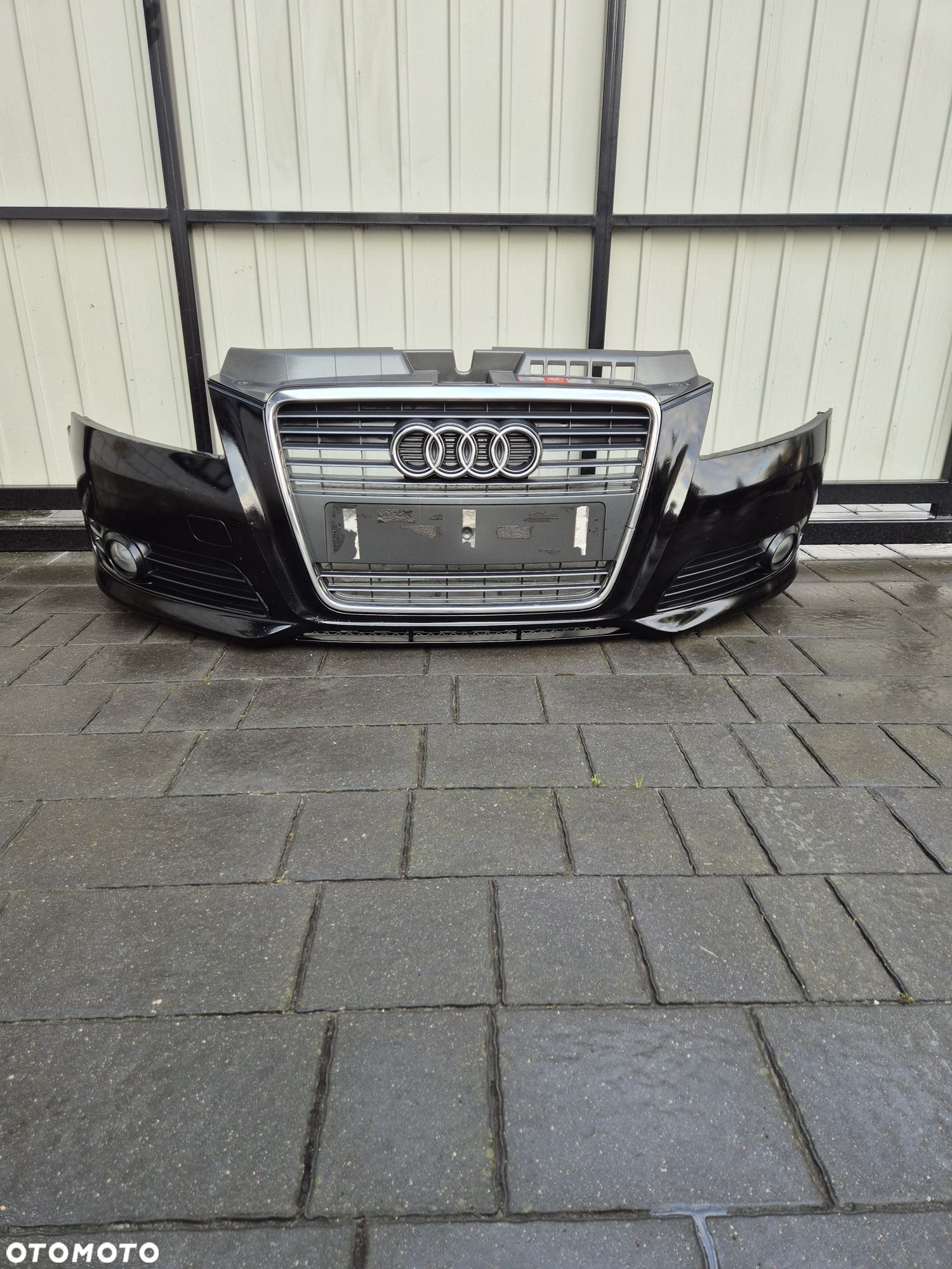 Zderzak przód przedni audi a3 8p II lift rok 09 kod lak LY9B - 1