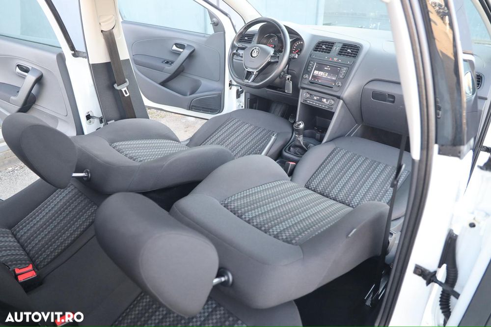 Volkswagen Polo 1.4 TDI (Blue Motion Technology) Comfortline - 19