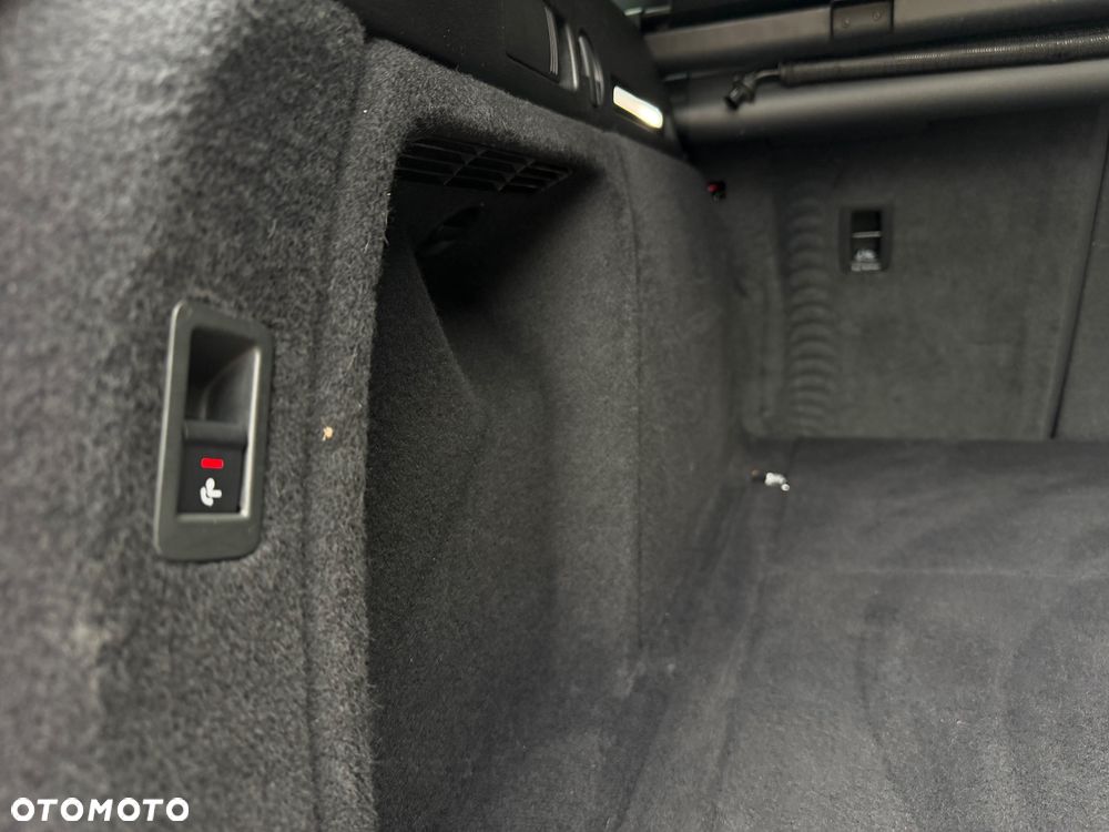 Audi A4 Avant 2.0 TDI DPF clean diesel quattro S tronic S line Sportpaket - 34