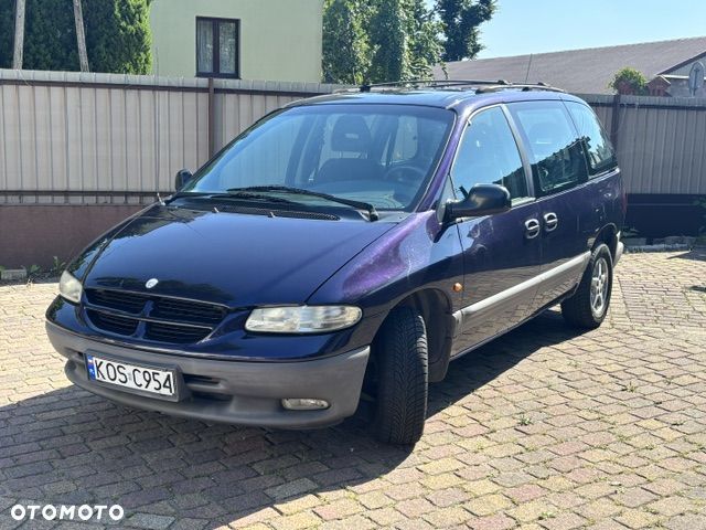 Chrysler Voyager LE 2.5L TD - 4