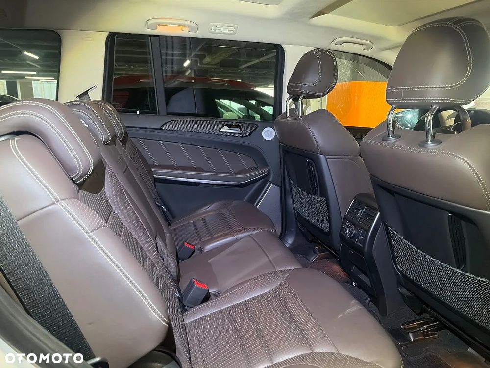 Mercedes-Benz GLS AMG 63 4Matic AMG Speedshift 7G-TRONIC - 14