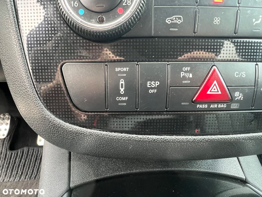 Mercedes-Benz Klasa R 320 CDI 4Matic 7G-TRONIC - 19