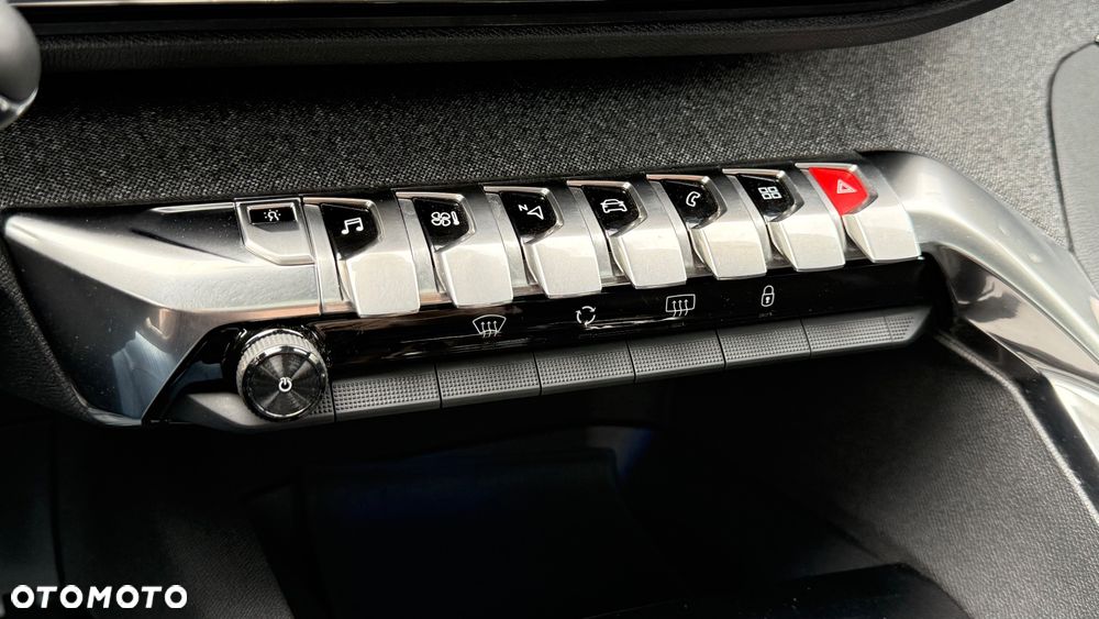 Peugeot 3008 1.5 BlueHDi GT Pack S&S EAT8 - 31