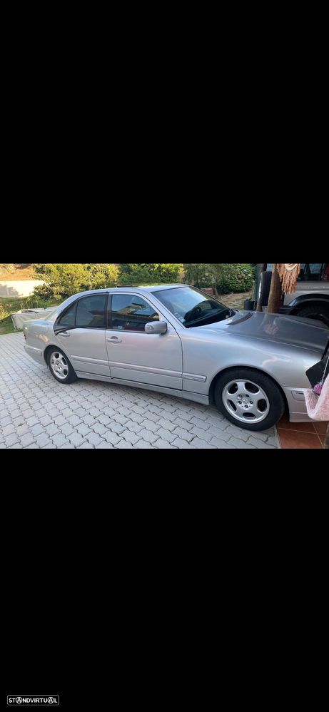 Mercedes-Benz E 270 CDi Avantgarde - 2