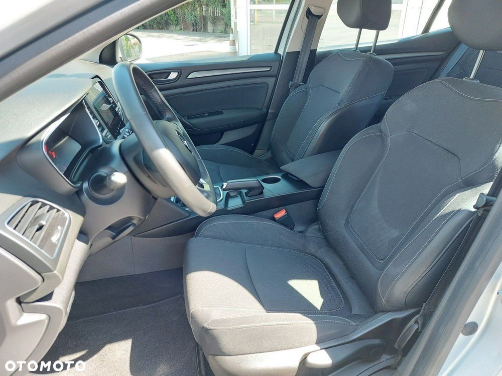 Renault Megane 1.5 Blue dCi Intens - 13