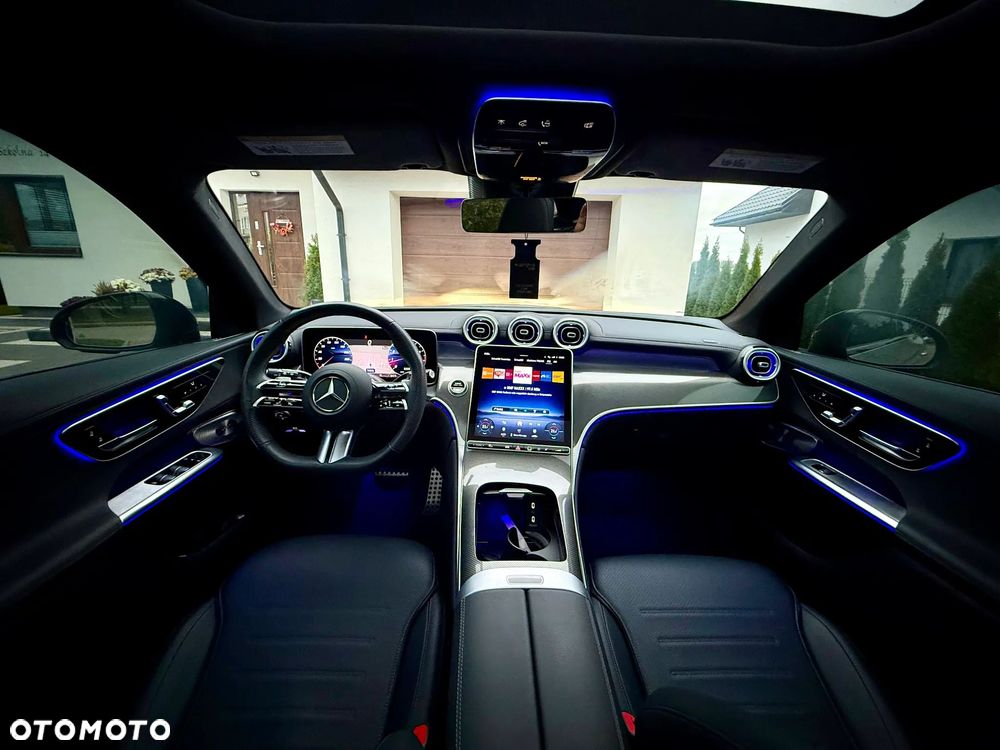 Mercedes-Benz GLC - 21