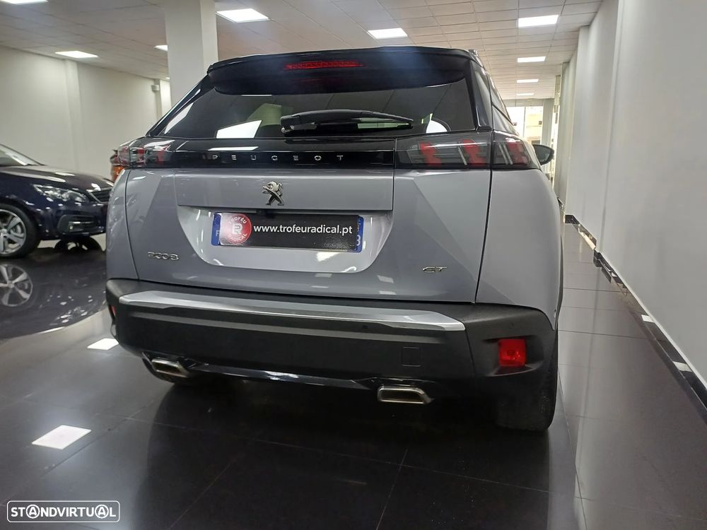 Peugeot 2008 PureTech 130 EAT8 GT - 10