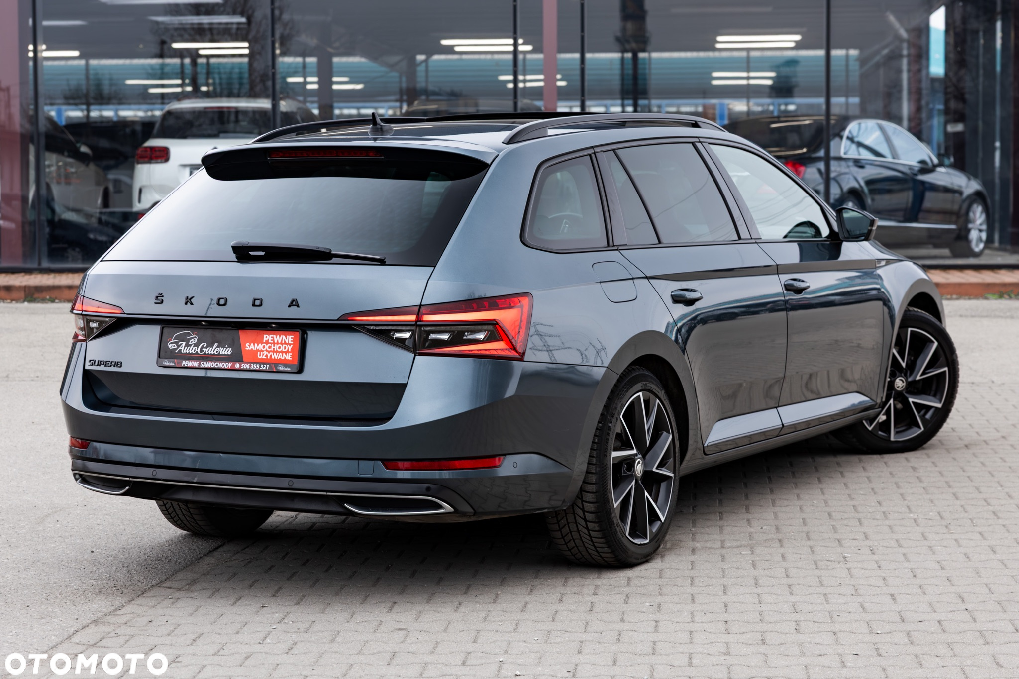 Skoda Superb 2.0 TDI DSG Sportline - 9
