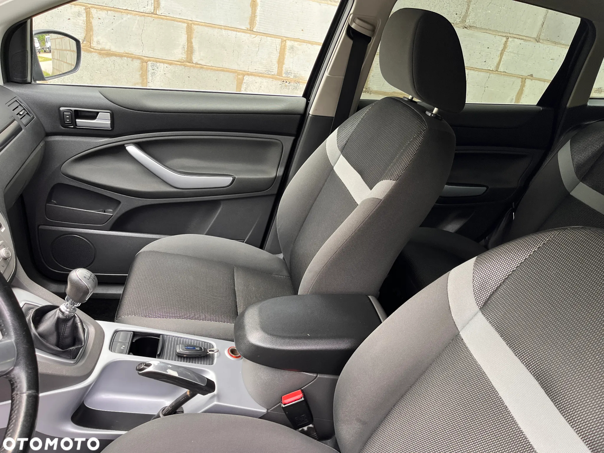 Ford Kuga 2.0 TDCi Titanium - 14