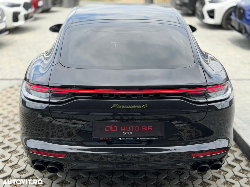 Porsche Panamera - 8
