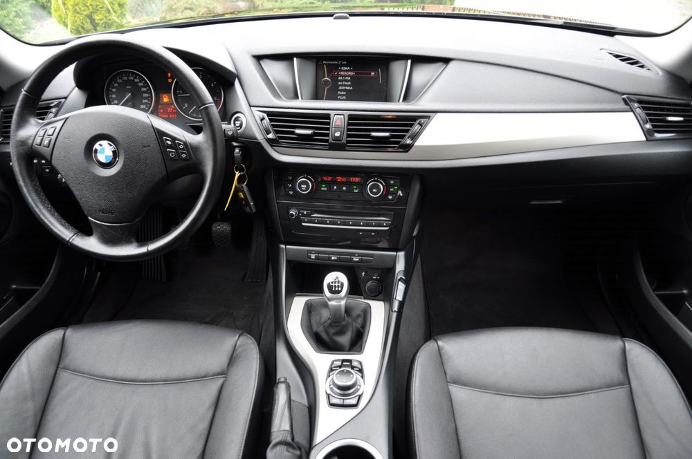 BMW X1 sDrive18d xLine - 15