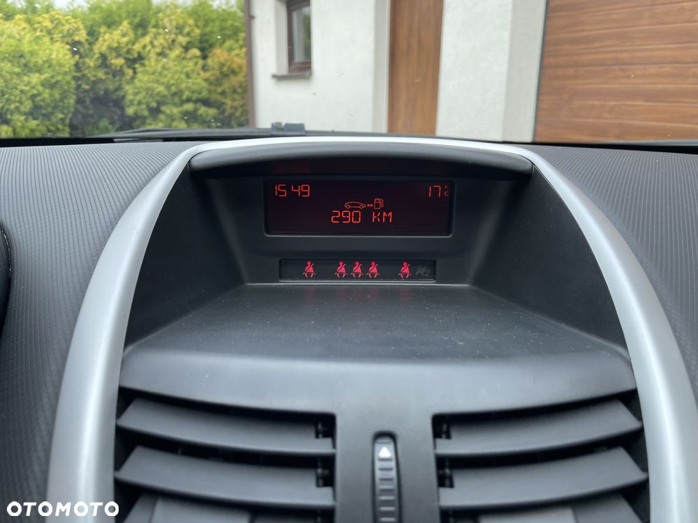 Peugeot 207 - 6