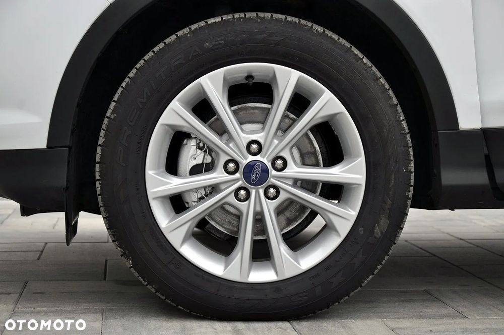 Ford Kuga 1.5 EcoBoost 2x4 Titanium - 34