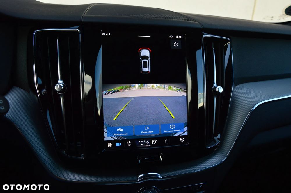 Volvo XC 60 B4 D Geartronic Momentum - 28